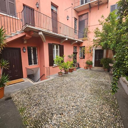 Il Cortiletto- Le Piazze Apartment เบรเชีย ภายนอก รูปภาพ